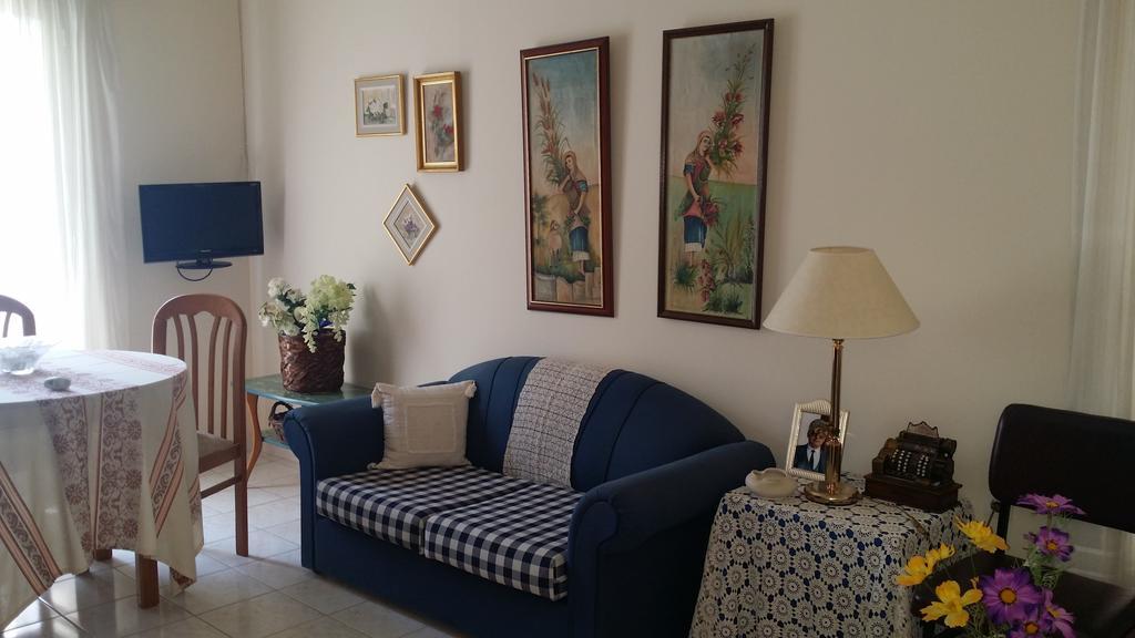 Foivos Hotel Loutra Edipsou  ภายนอก รูปภาพ