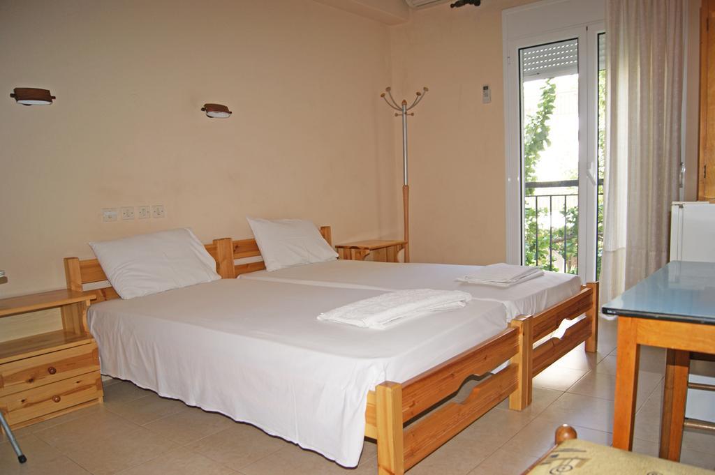 Foivos Hotel Loutra Edipsou  ภายนอก รูปภาพ